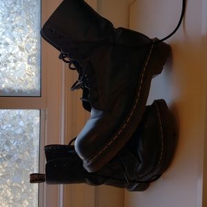 Dr. Martens Docs Doc Marten 1919 10 eyelet Leather Boots Size womens 7 mens 6